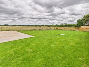 Rear- click for photo gallery